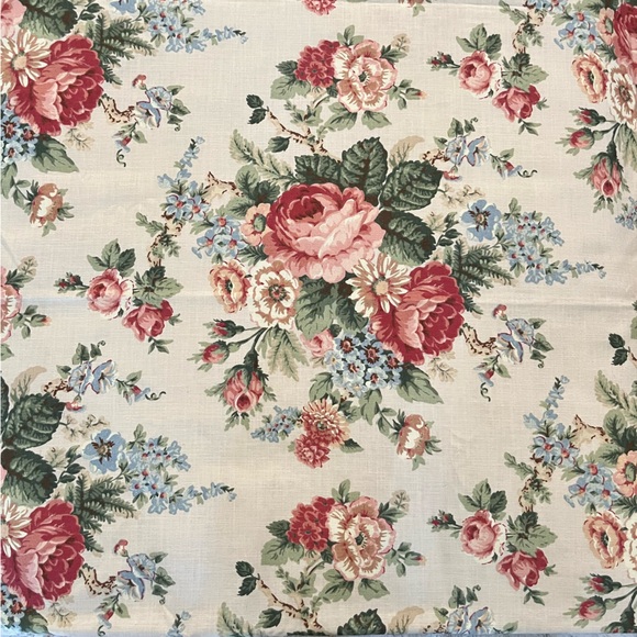 Floral Rose Shabby Chic Upholstery Fabric 3.77 yards